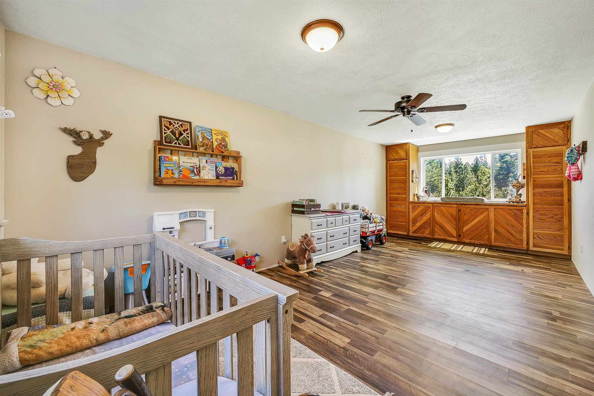 14915 East Laurel Road Elk, WA 99009 - Photo 13 of 23