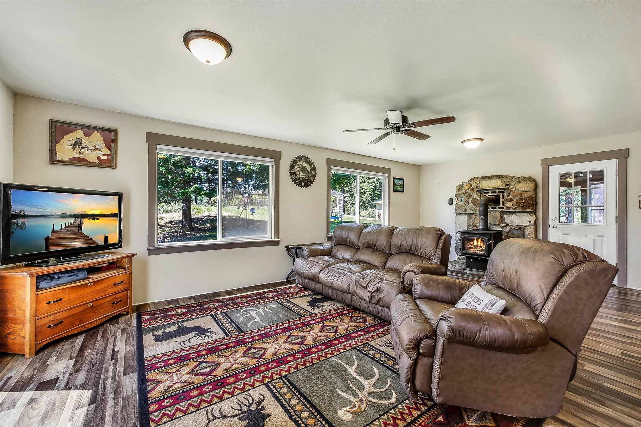 14915 East Laurel Road Elk, WA 99009 - Photo 9 of 23