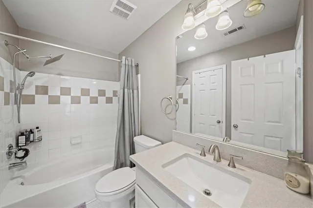 $277,500 | 2064 Del Lago Circle, Unit 10, Kennesaw, GA 30152