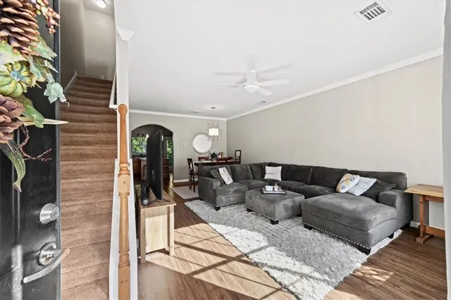 $277,500 | 2064 Del Lago Circle, Unit 10, Kennesaw, GA 30152