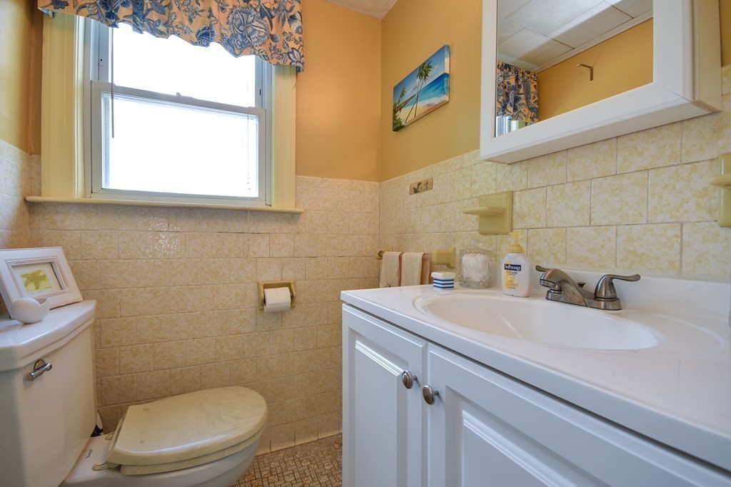 5 Harwood Road Natick, MA 01760 - Photo 12 of 16 Gallery Image 12