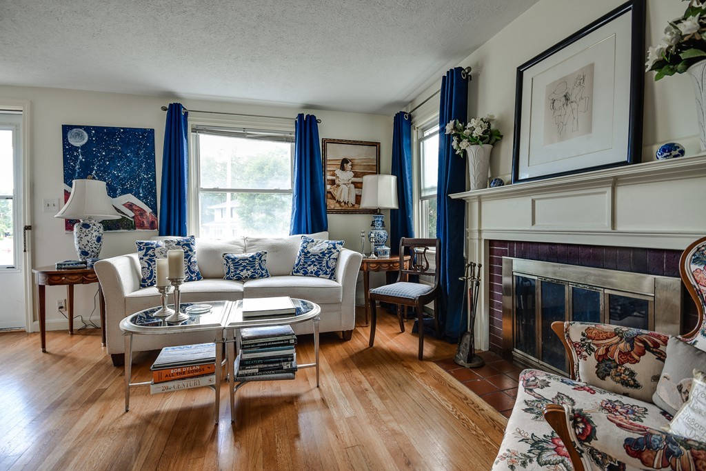 5 Harwood Road Natick, MA 01760 - Photo 3 of 16 Gallery Image 3