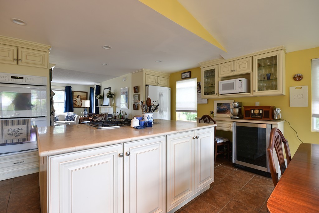 5 Harwood Road Natick, MA 01760 - Photo 6 of 16 Gallery Image 6