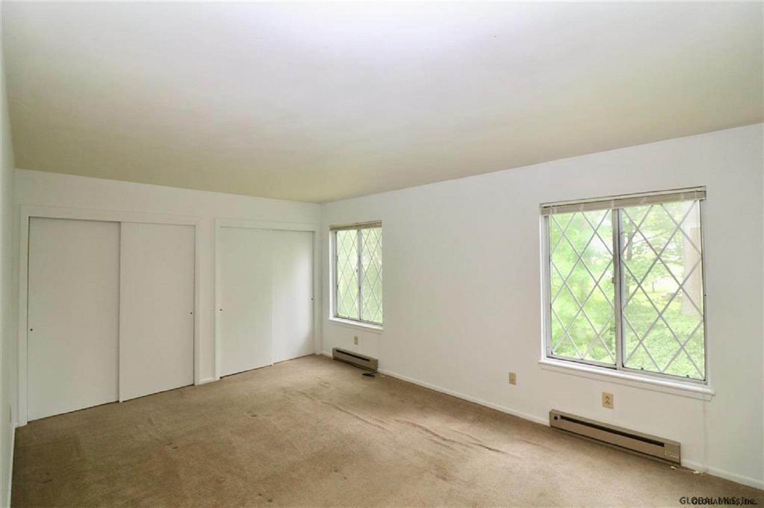 13 Oak Road Bethlehem, NY 12054 - Photo 12 of 21 Photo 12