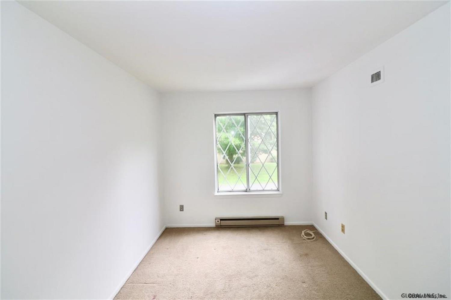 13 Oak Road Bethlehem, NY 12054 - Photo 15 of 21 Photo 15