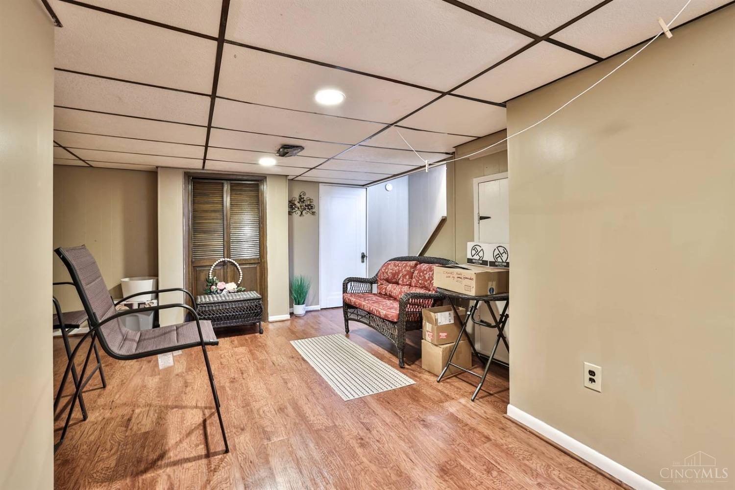 3937 Race Road Cincinnati, OH 45211 - Photo 23 of 33