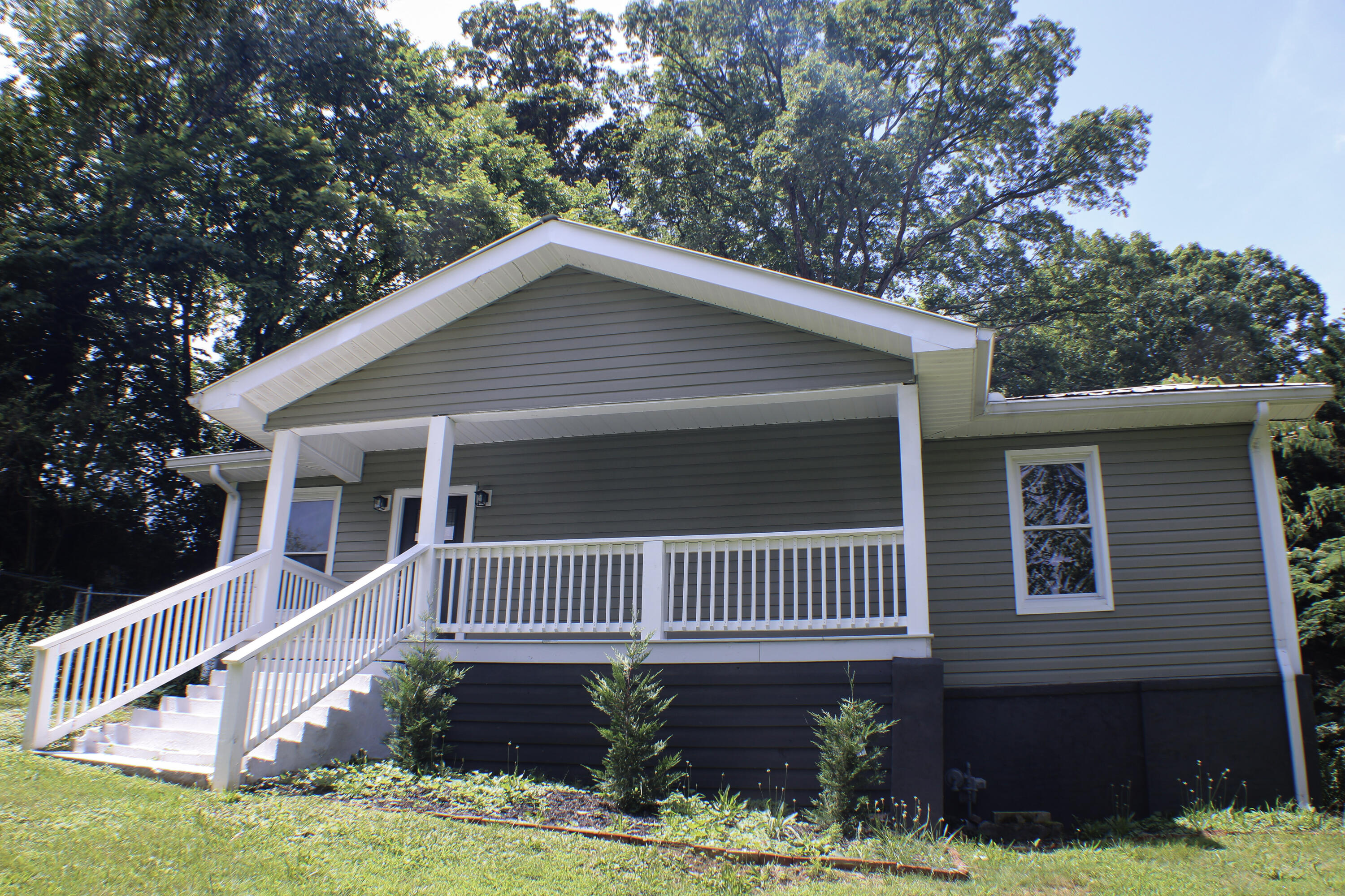 116 Signal View Street Chattanooga, TN 37415 - Photo 2 of 23 IMG_1158