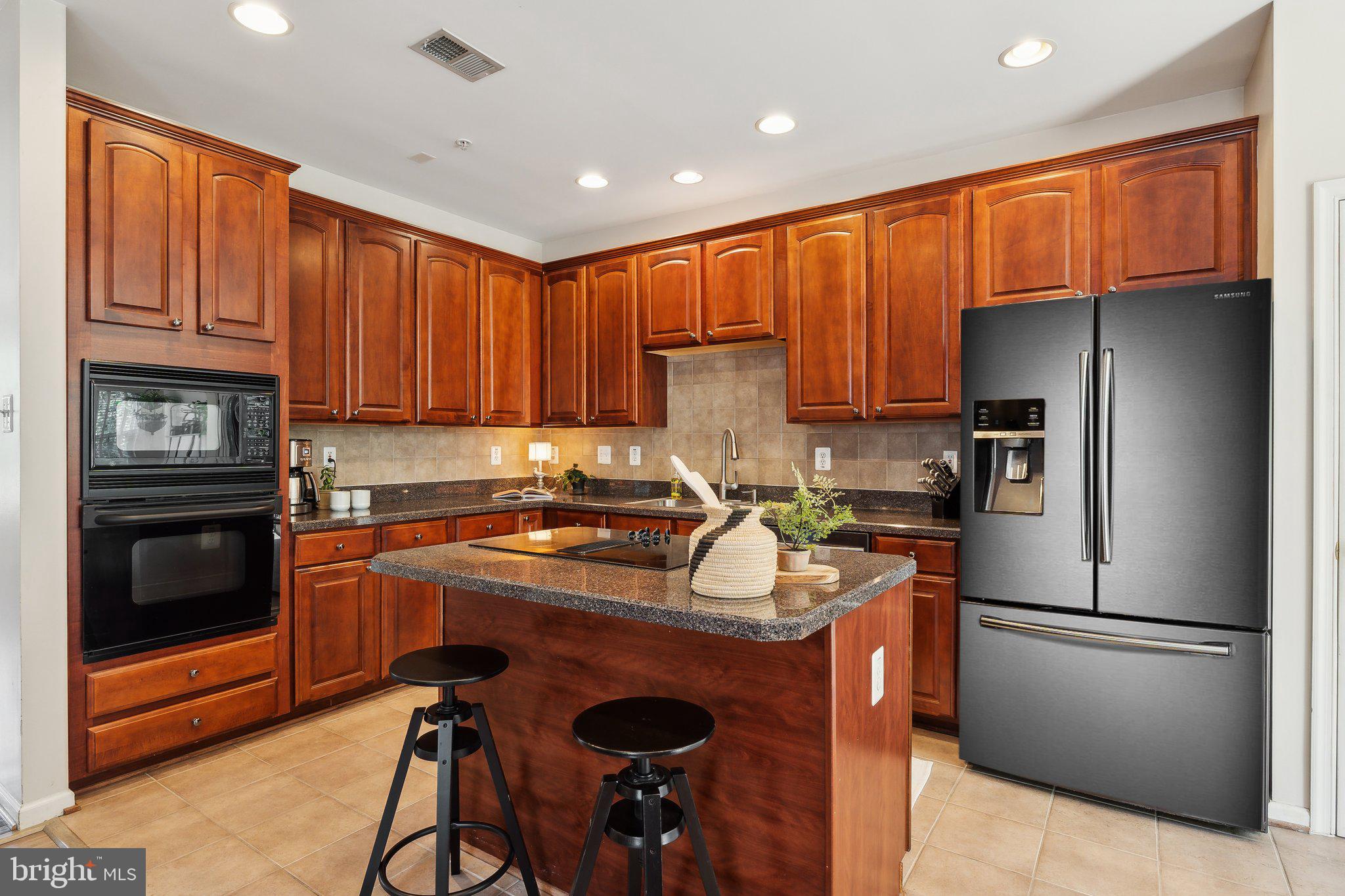 82 Two Rivers Drive Edgewater, MD 21037 - Photo 13 of 46 Custom wood kitchen cabinets and updated appl.