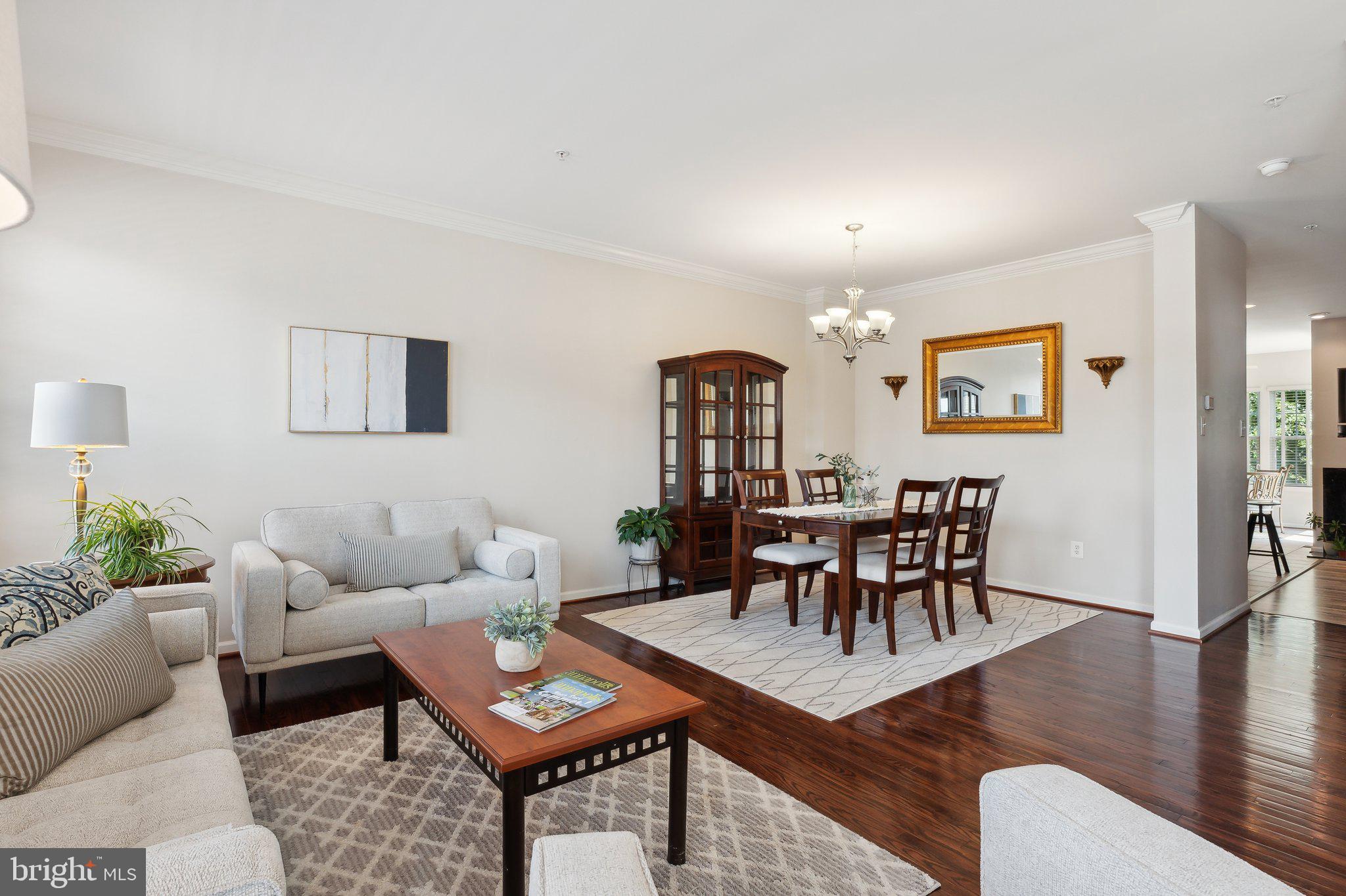82 Two Rivers Drive Edgewater, MD 21037 - Photo 6 of 46 Perfect for entertaining and relaxing