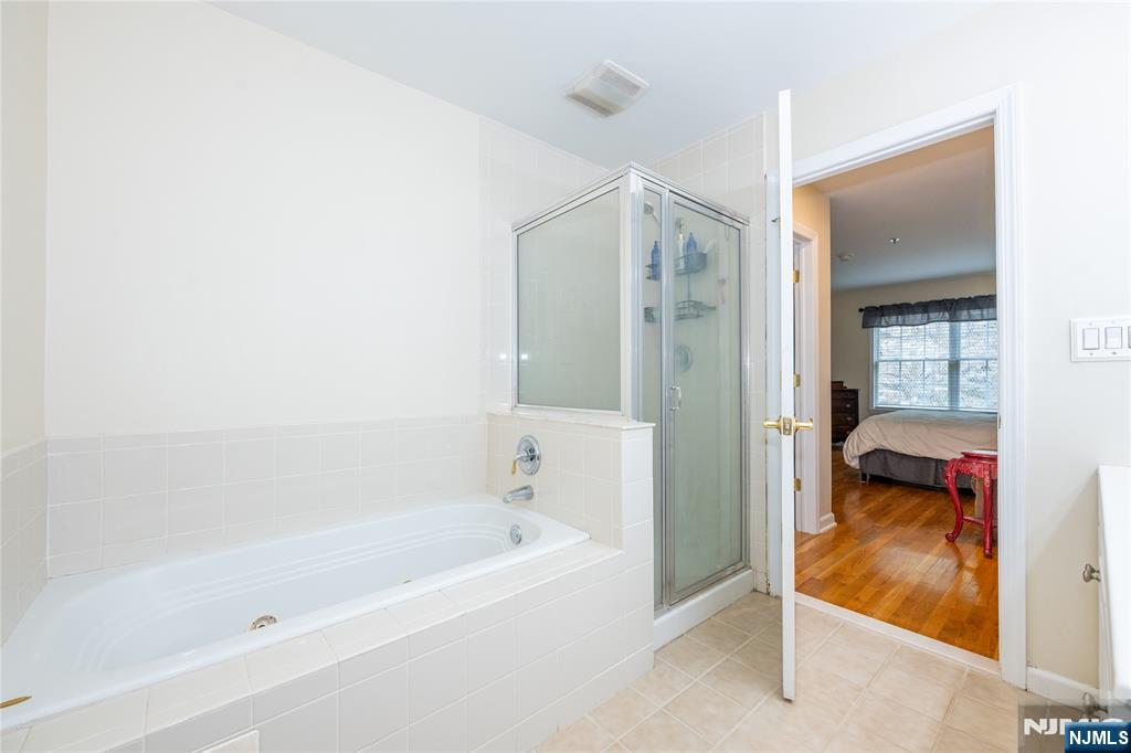 30-08 Federal Hill Road, Unit 8 Pompton Lakes, NJ 07442 - Photo 30 of 34