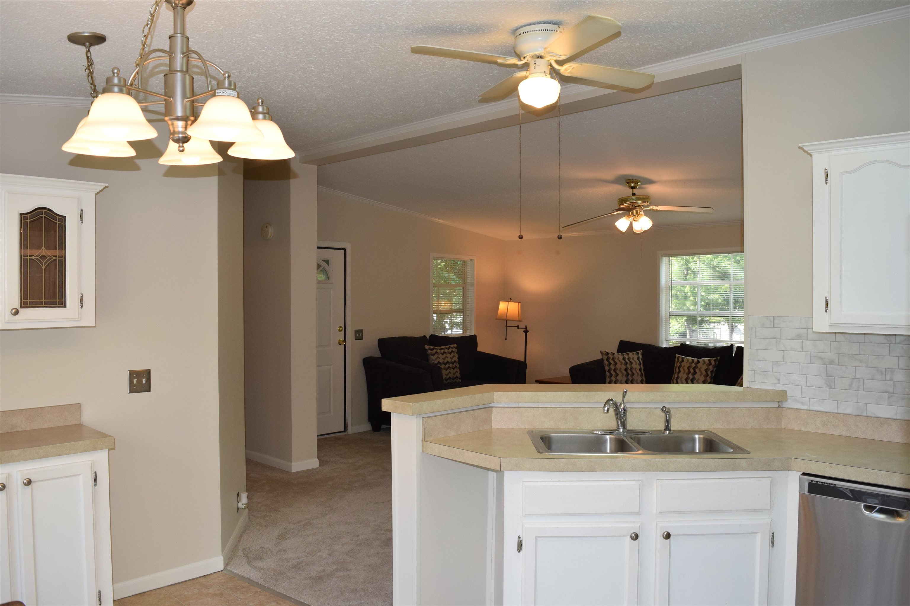 19 Harmony Way Manchester, NH 03104 - Photo 10 of 18
