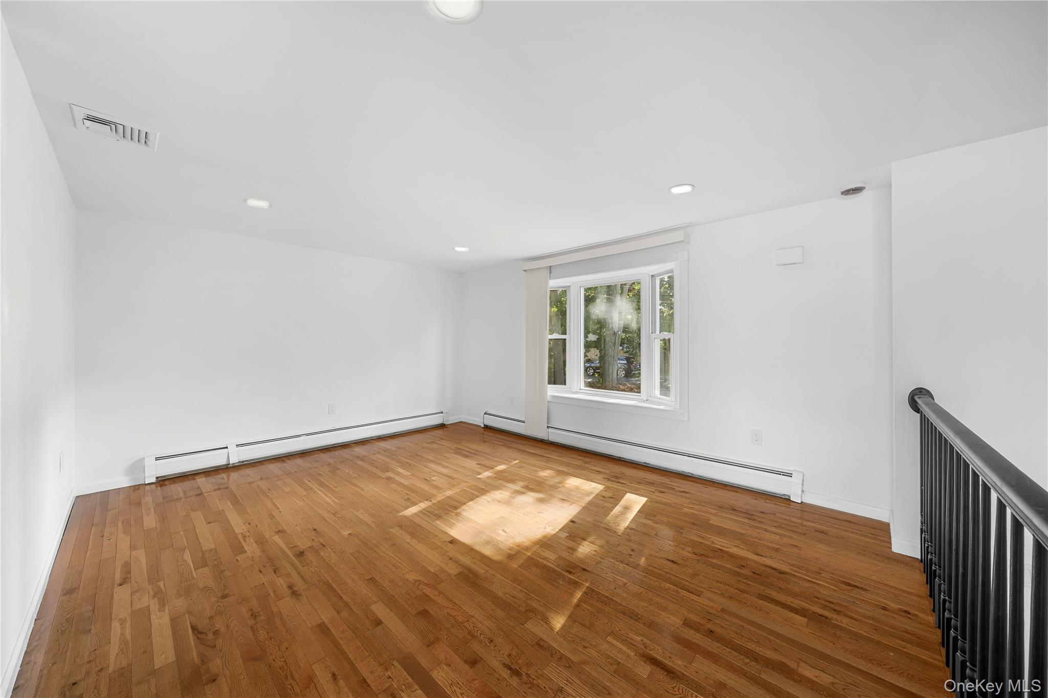 31 Concord Road Shirley, NY 11967 - Photo 4 of 50 Gallery Image 4