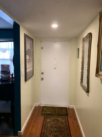 $1,800 | 7887 Golf Cir Drive, Unit 212, Margate, FL 33063