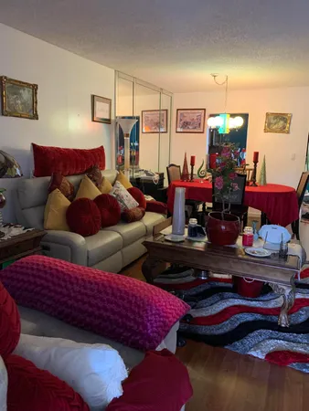 $1,800 | 7887 Golf Cir Drive, Unit 212, Margate, FL 33063