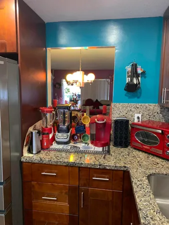 $1,800 | 7887 Golf Cir Drive, Unit 212, Margate, FL 33063