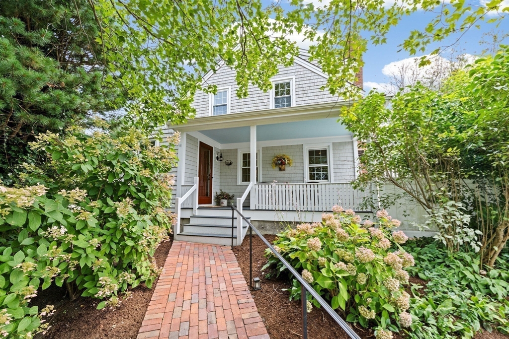 11 Sunset Road Scituate, MA 02066 - Photo 4 of 42 Gallery Image 4