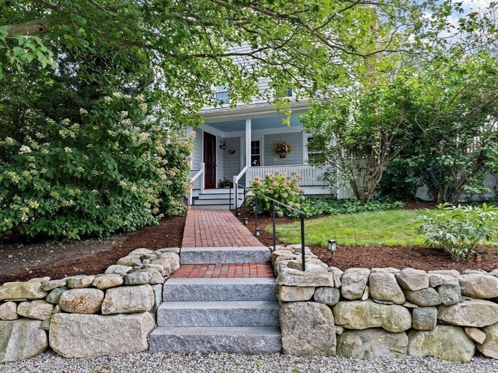 11 Sunset Road Scituate, MA 02066 - Photo 5 of 42 Gallery Image 5