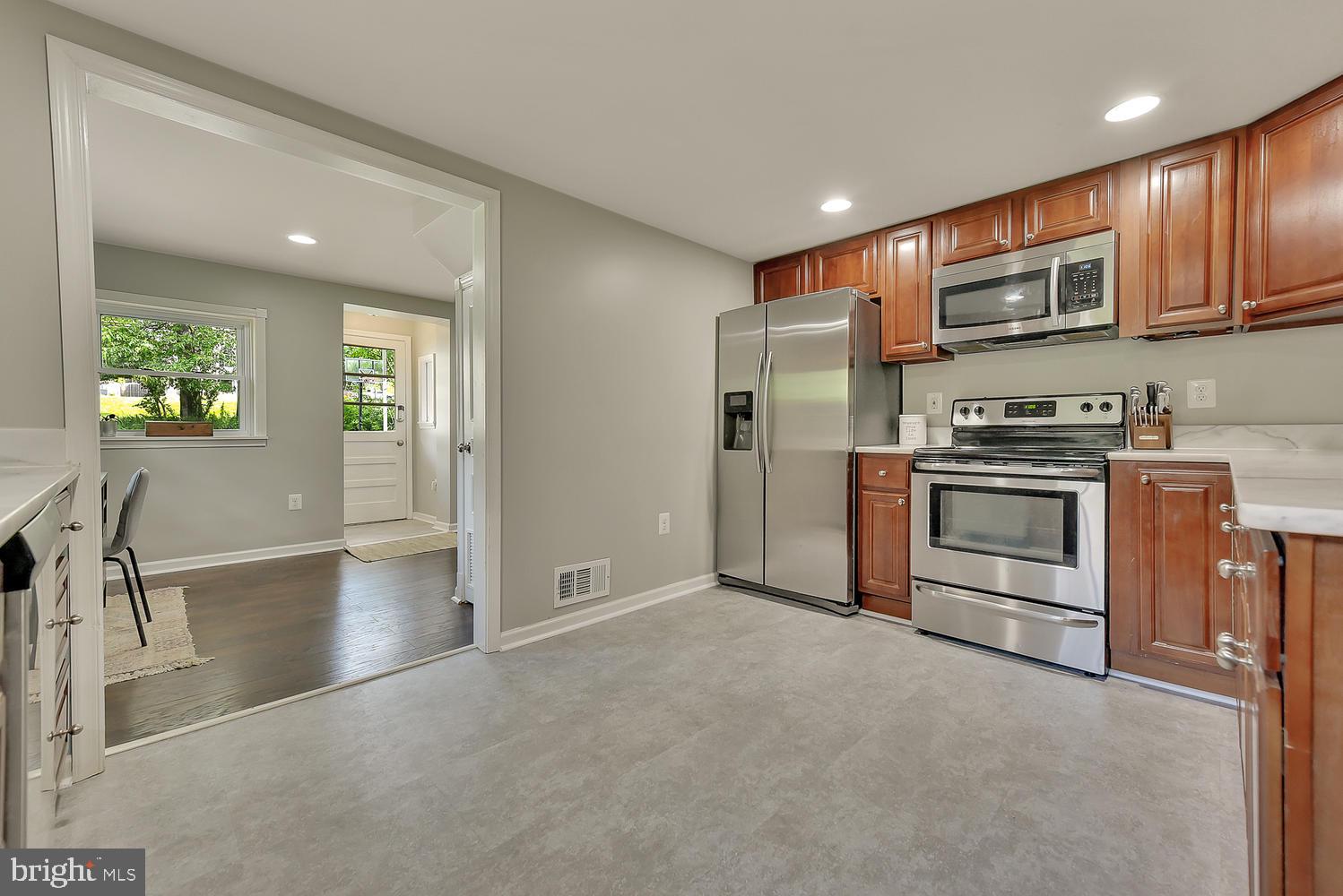 1583 Colony Road Pasadena, MD 21122 - Photo 12 of 59 Gallery Image 12