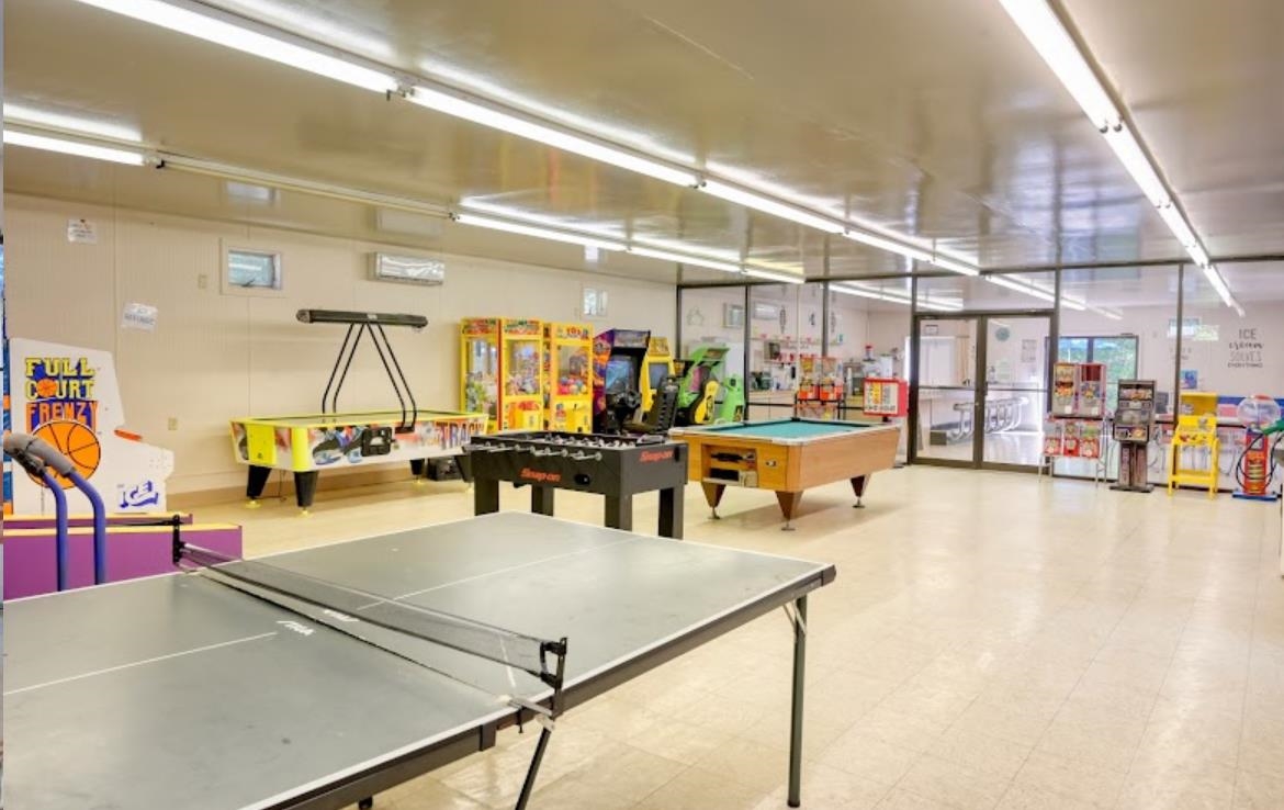 709 Highway 9 Cape May, NJ 08204 - Photo 15 of 16 a kitchen with lots of counter top space