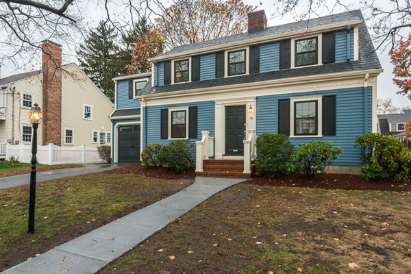 15 Eliot Road Arlington, MA 02474 - Photo 3 of 30 Gallery Image 3