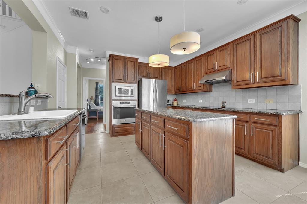 1333 Lighthouse Lane Allen, TX 75013 - Photo 10 of 40