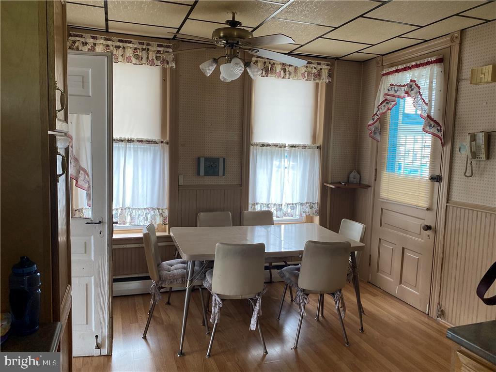 522 East Main Street Kutztown, PA 19530 - Photo 3 of 23 eat-in kitchen