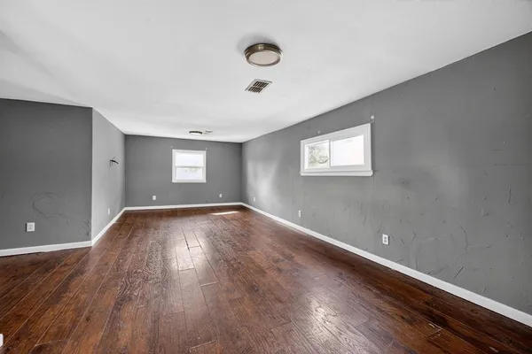 $194,900 | 130 Center Street, Nevada, TX 75173