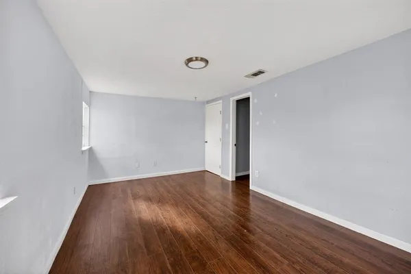 $194,900 | 130 Center Street, Nevada, TX 75173