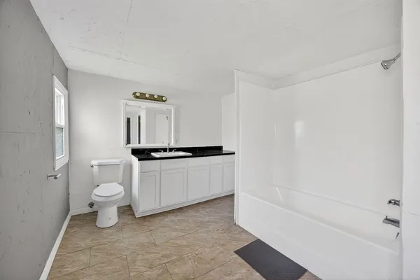 $194,900 | 130 Center Street, Nevada, TX 75173
