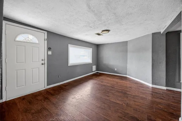 $194,900 | 130 Center Street, Nevada, TX 75173