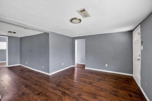 $194,900 | 130 Center Street, Nevada, TX 75173