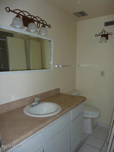 4830 East Fort Lowell Road, Unit F Tucson, AZ 85712 - Photo 6 of 12