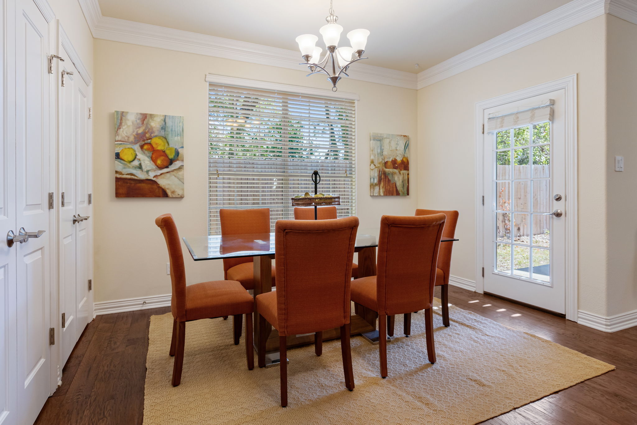 6715 Windrift Way, Unit 20 Austin, TX 78745 - Photo 16 of 38 Sunny and cheerful Dining Room