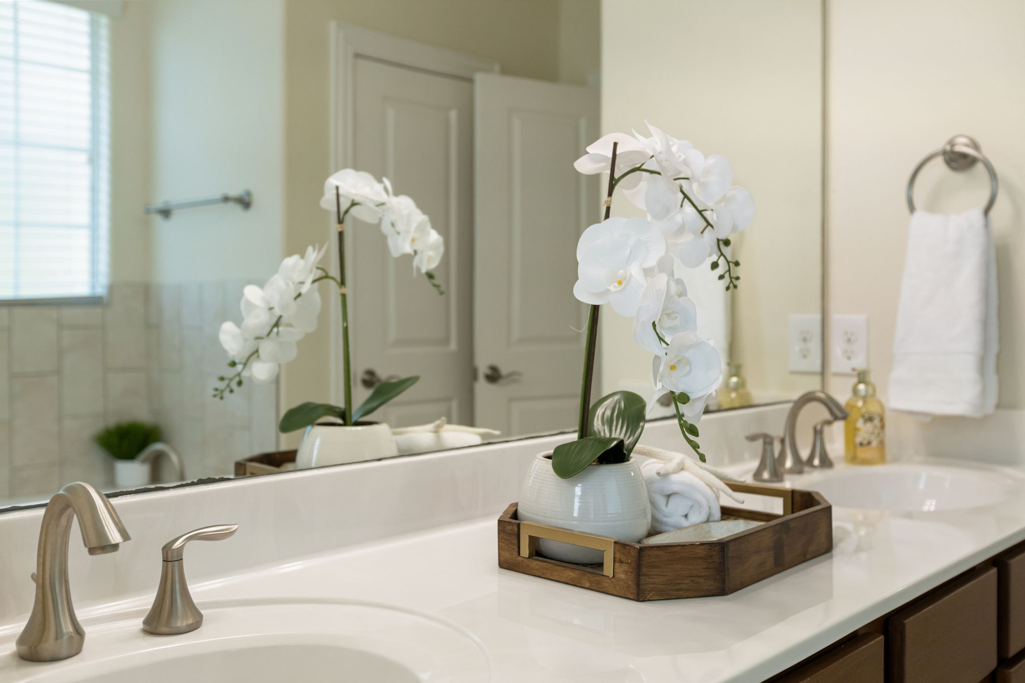 6715 Windrift Way, Unit 20 Austin, TX 78745 - Photo 26 of 38 Primary Bath