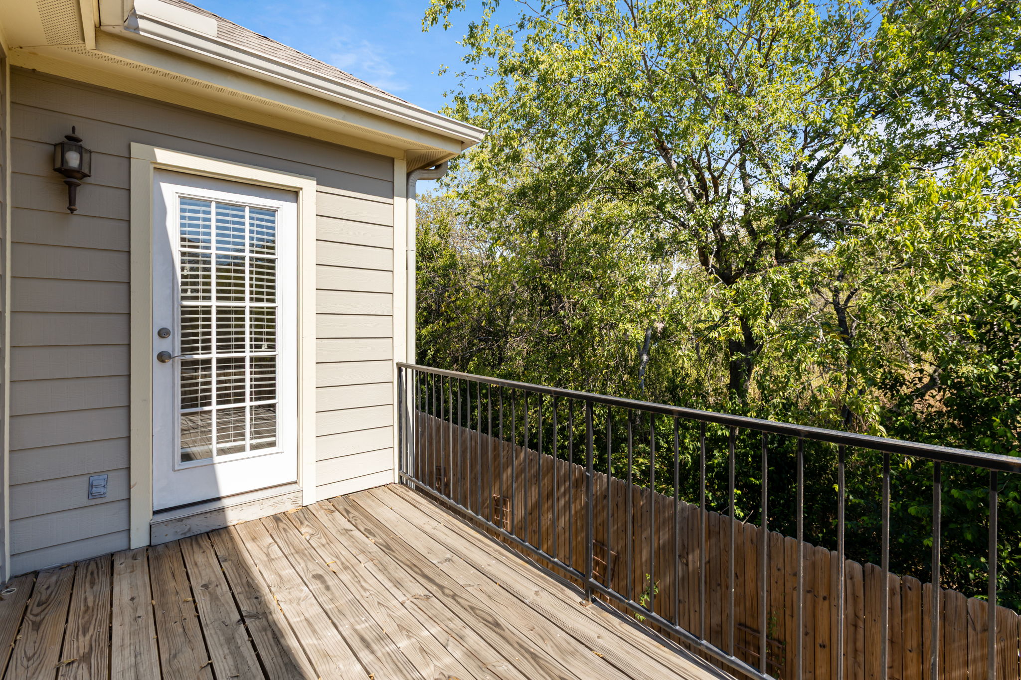 6715 Windrift Way, Unit 20 Austin, TX 78745 - Photo 31 of 38 Primary Sundeck