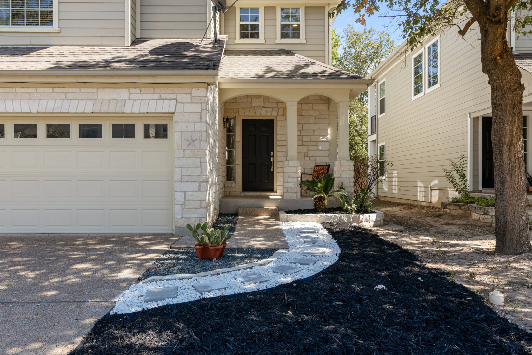 6715 Windrift Way, Unit 20 Austin, TX 78745 - Photo 4 of 38 Exterior grounds are maintained by the COA