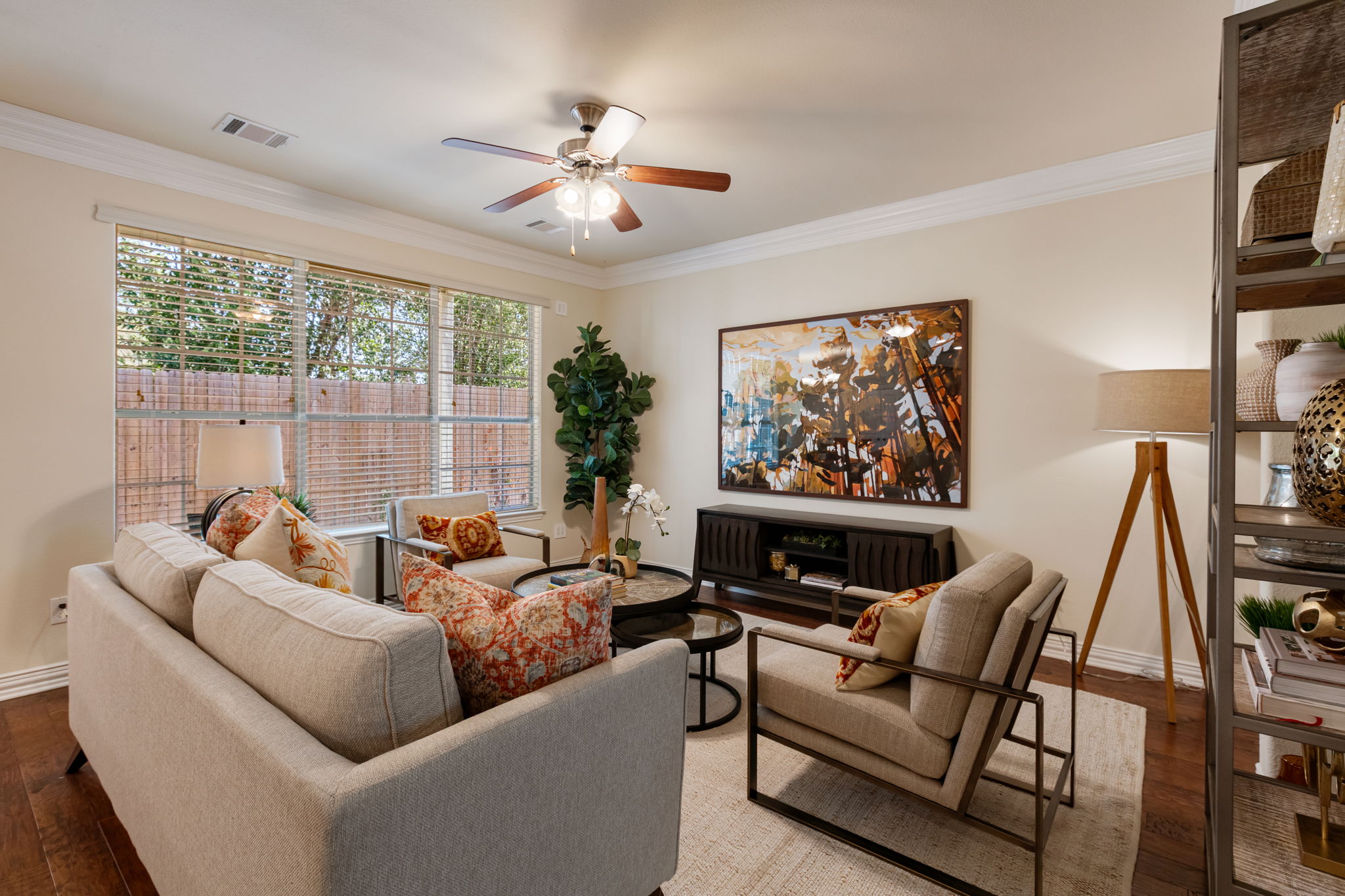 6715 Windrift Way, Unit 20 Austin, TX 78745 - Photo 9 of 38 Living Room