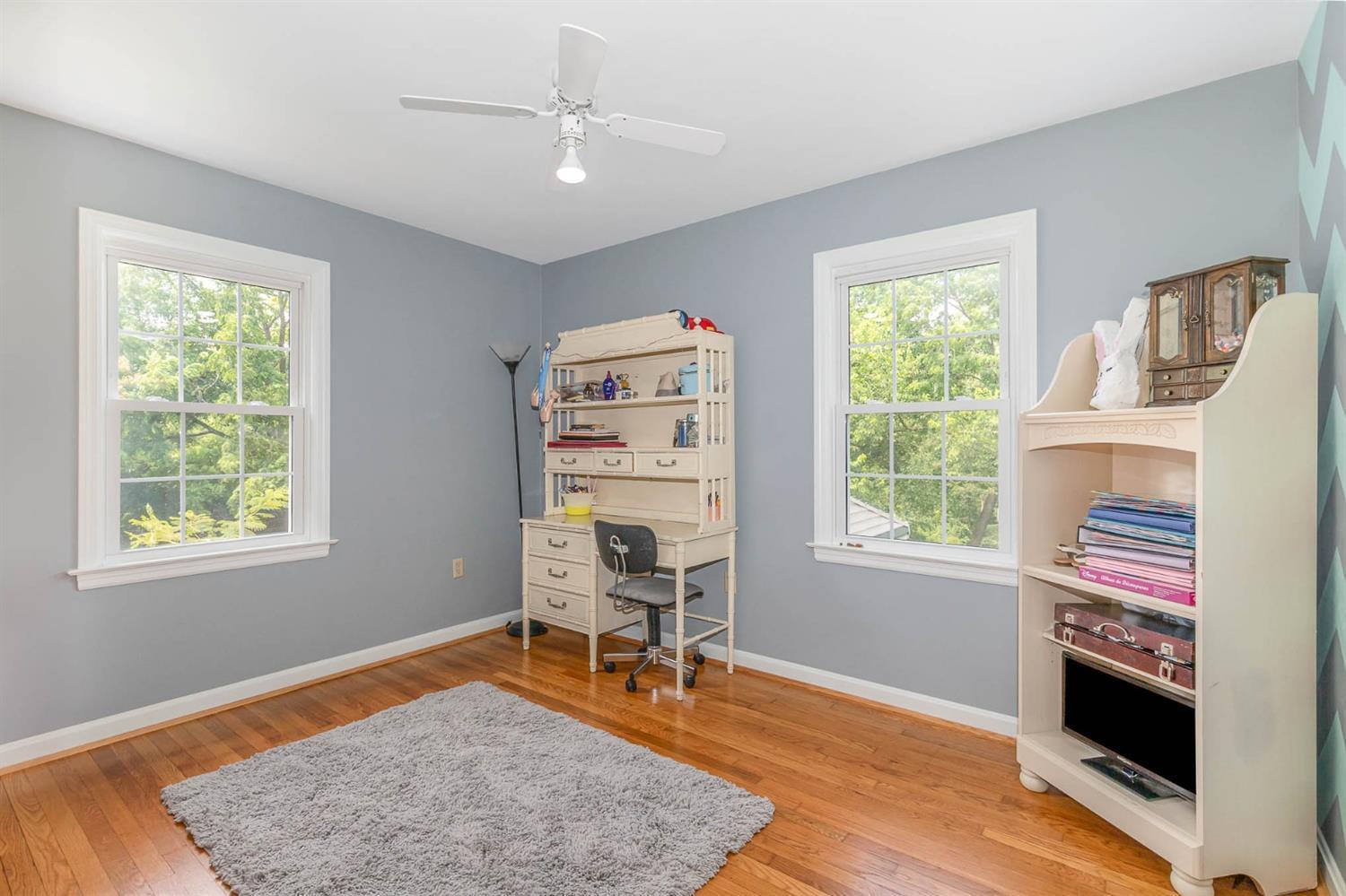 6374 Springdale Road Cincinnati, OH 45247 - Photo 10 of 40 Gallery Image 10