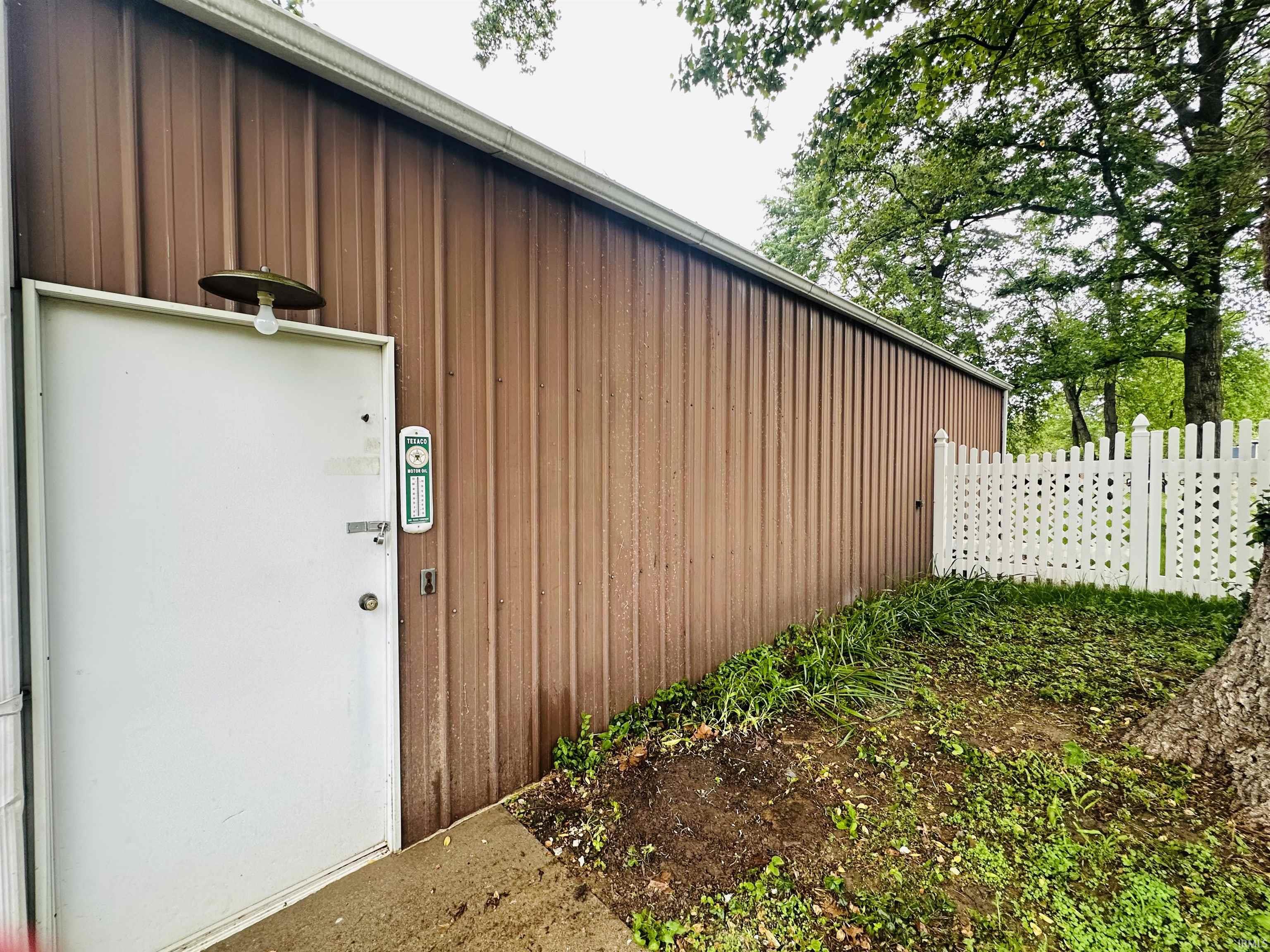 610 Pine Tree Drive Mount Vernon, IN 47620 - Photo 32 of 36