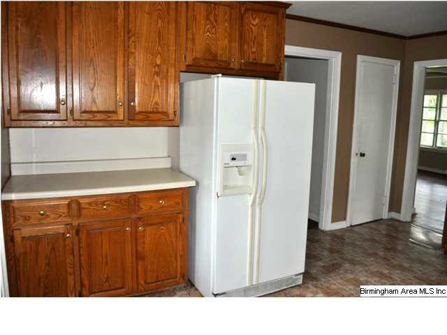 828 Martinwood Road Birmingham, AL 35235 - Photo 4 of 24