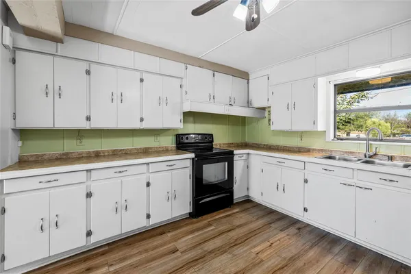 $298,000 | 1401 Brazos Street, Marble Falls, TX 78654