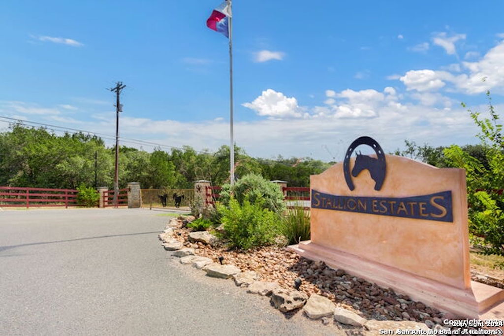 472 Stallion Estates Drive Spring Branch, TX 78070 - Photo 10 of 15