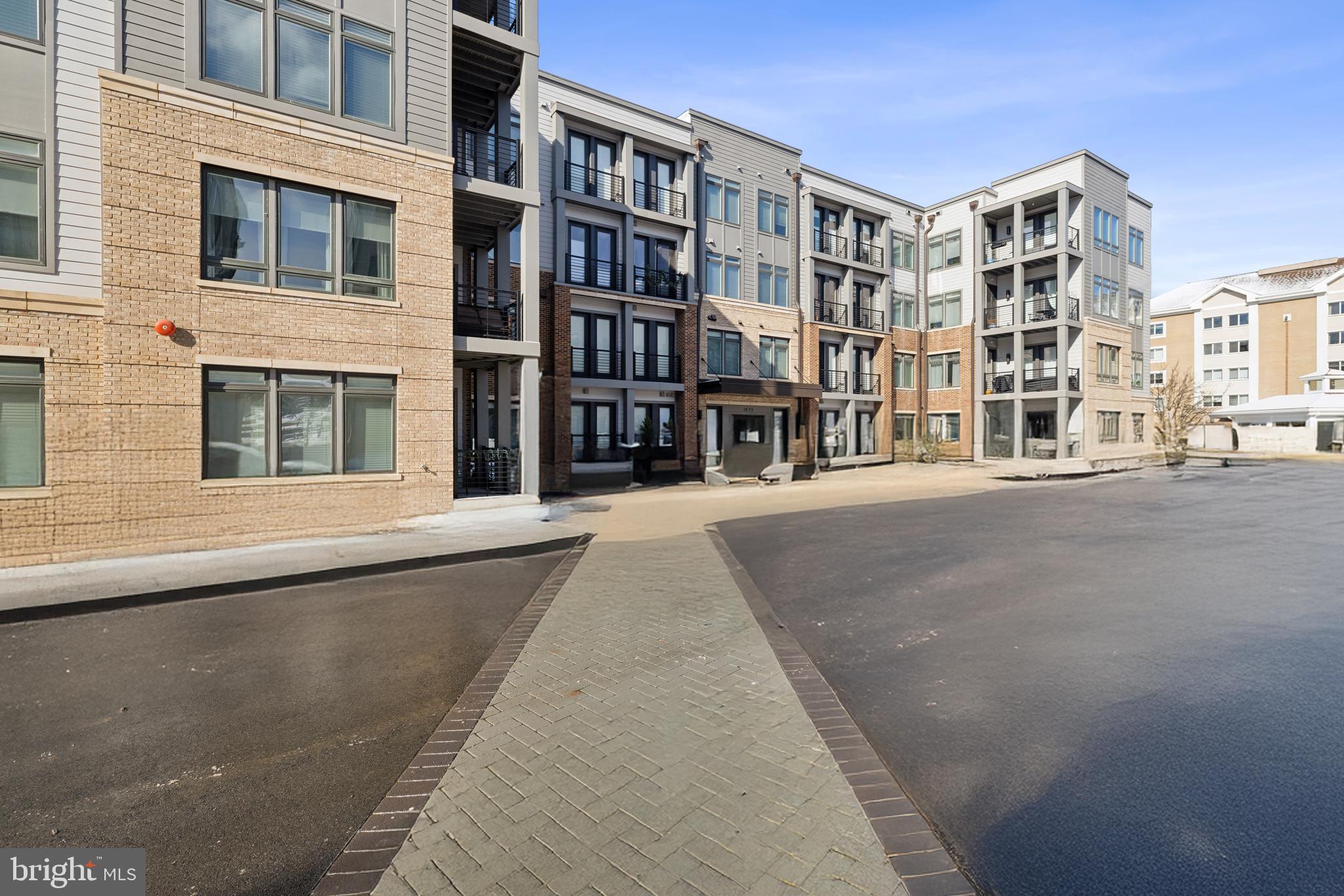 1675 Bandit Loop, Unit 305B Reston, VA 20190 - Photo 31 of 34