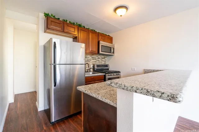 $377,000 | 2509 Ala Wai Boulevard, Unit 301, Honolulu, HI 96815