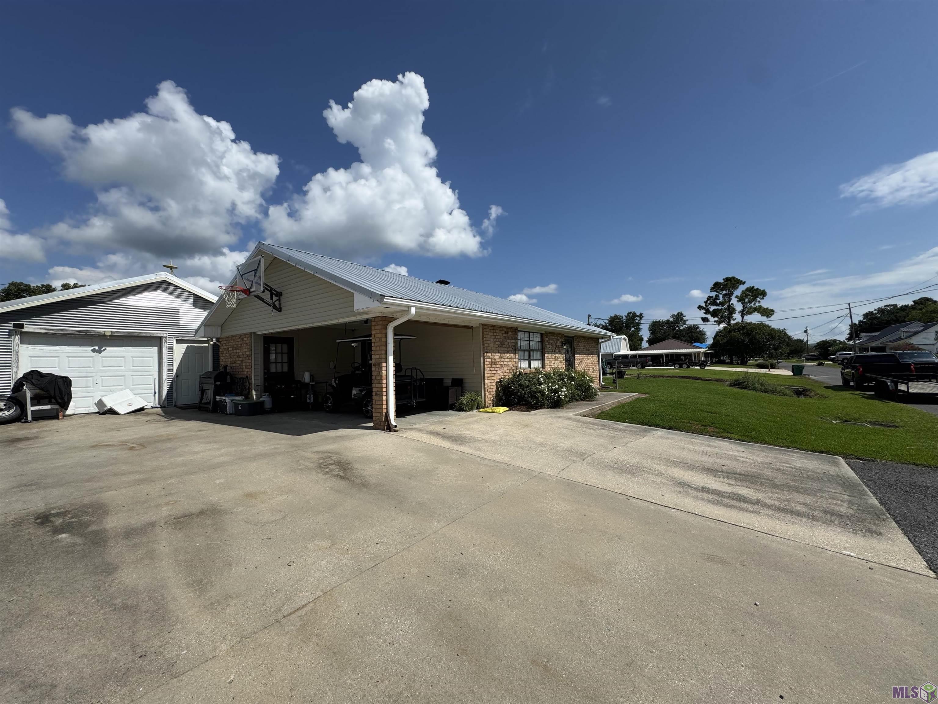 229 Marcelle Street Larose, LA 70373 - Photo 2 of 10