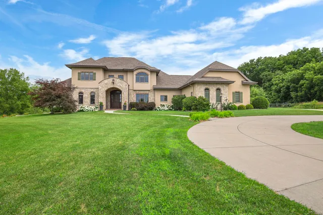 $1,999,500 | 596 Hillcrest Lane, Brooklyn, WI 53521