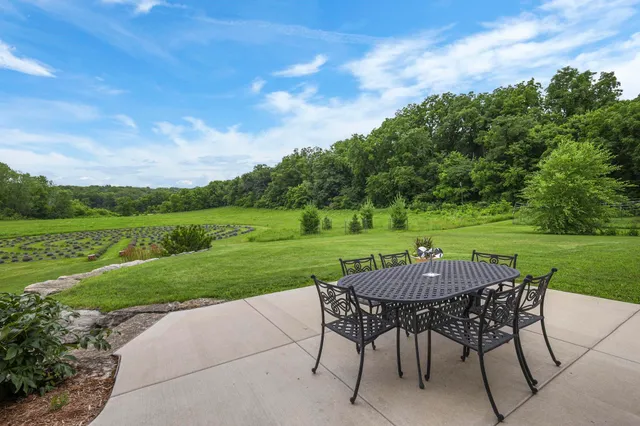 $1,999,500 | 596 Hillcrest Lane, Brooklyn, WI 53521