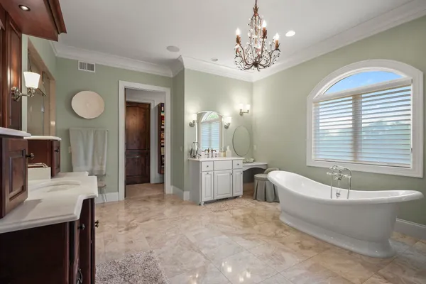 $1,999,500 | 596 Hillcrest Lane, Brooklyn, WI 53521