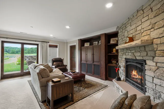 $1,999,500 | 596 Hillcrest Lane, Brooklyn, WI 53521