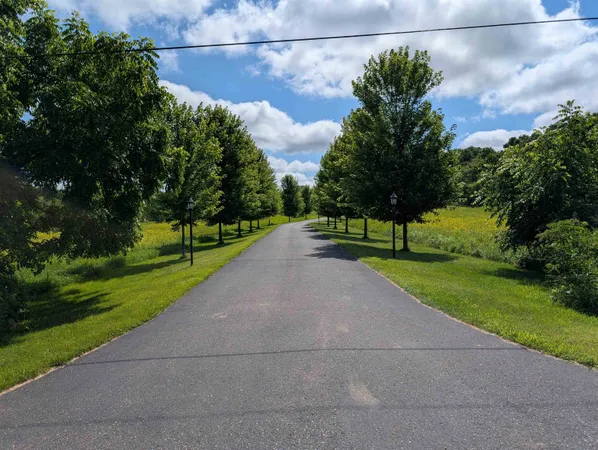 $1,999,500 | 596 Hillcrest Lane, Brooklyn, WI 53521